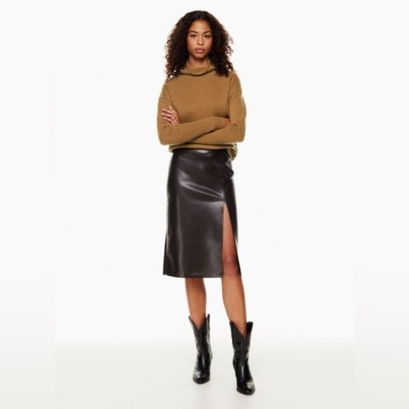 Aritzia Sweaters - Aritzia Wilfred Luxe Cashmere Cyprie mock neck Sweater in rich chestnut large